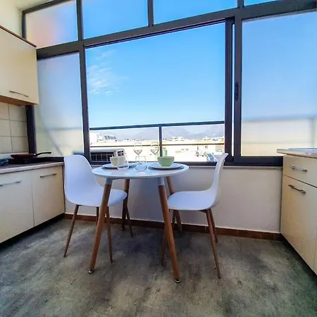 Cozy White Near New Bazaar / Center